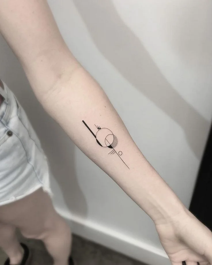 Bras Femme Tatouage Sous Avant Bras Petit Motif