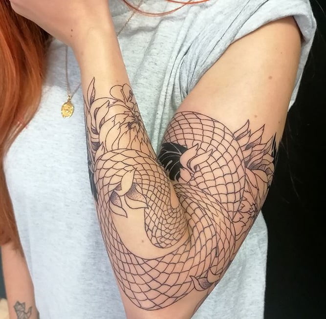 Tatouage Femme Dragon Avant Bras