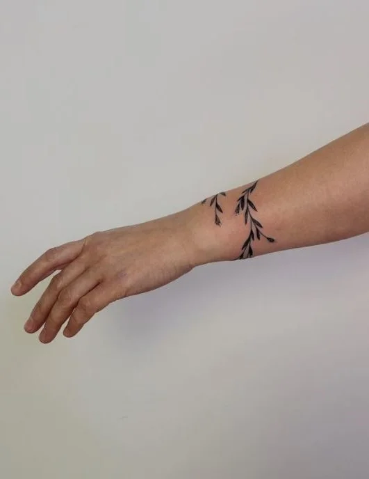 Tatouage Femme Végétaux Avant Bras