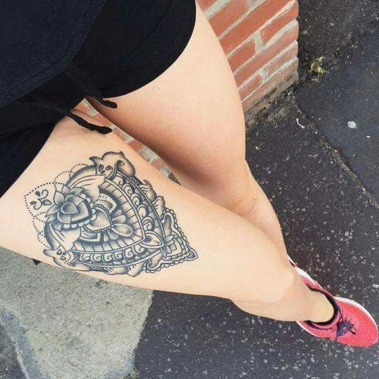 Tatouage avant de la cuisse