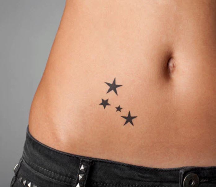 tatouage 4 étoiles En Noir Et Blanc