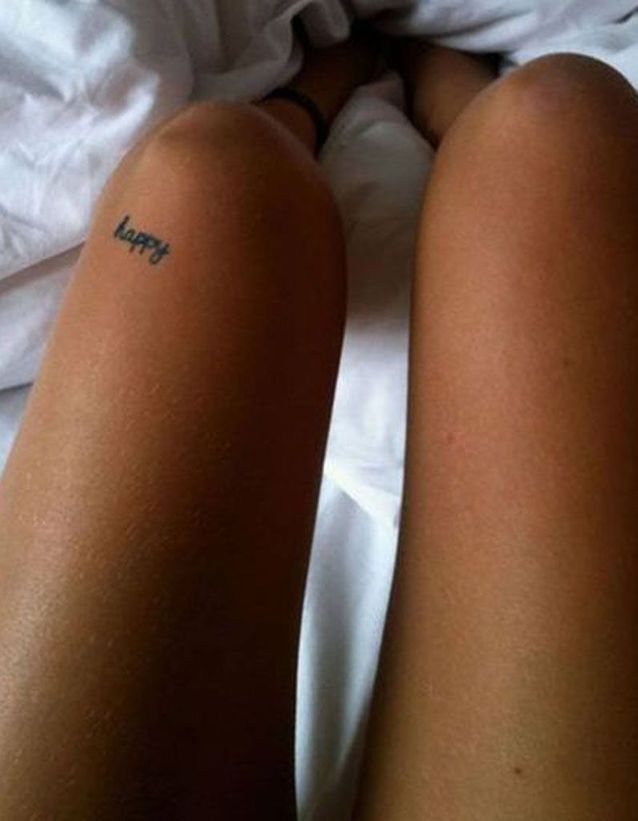 Tatouage Simple Sur La Cuisse