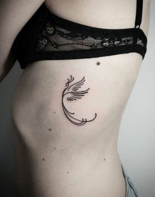 Tatouage Phoenix Minimalist