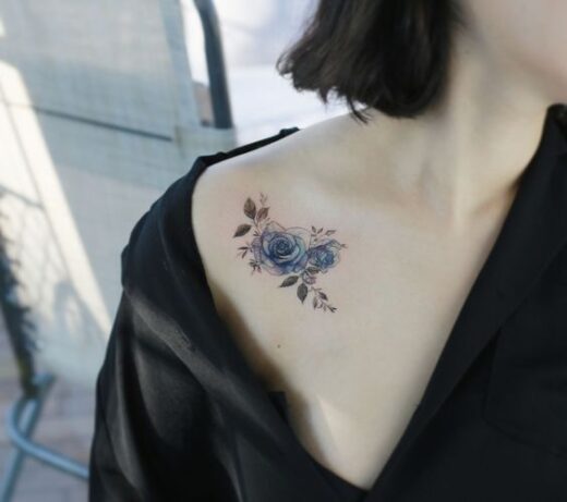 Tatouage Clavicule Femme Rose