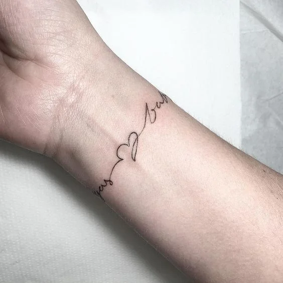 Tatouage Bracelet Avec Prénom Et Cœur