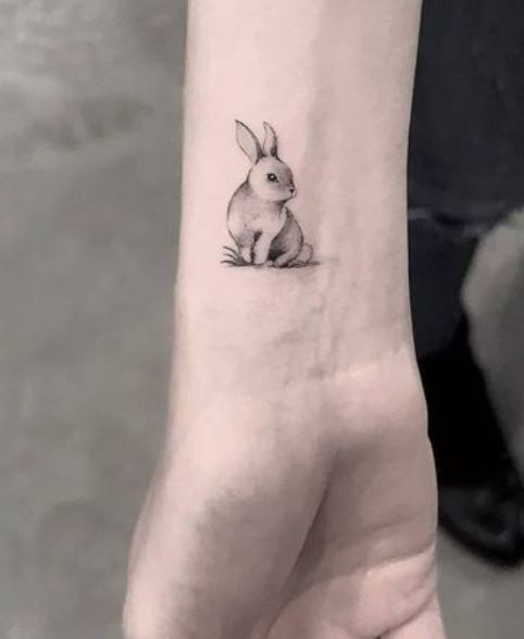 Tatouage Poignet Femme Lapin 