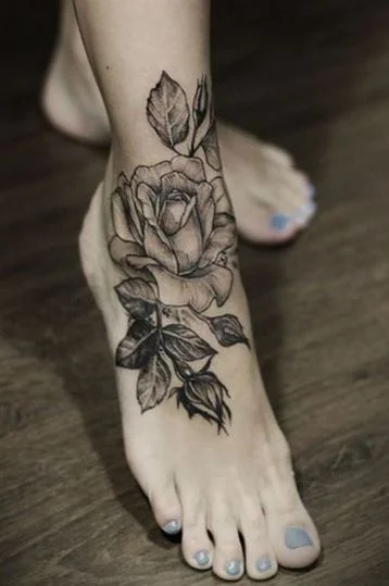 tatouage Rose Pied 