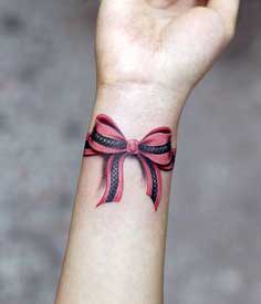 Tatouage Bracelet Avec Nœud Rouge Et Noir