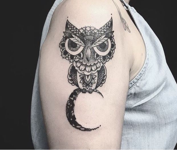 Hibou Et Lune Ornementale