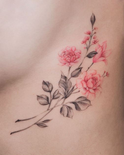 Tatouage Rose Rouge Sur Les Côtes Pour Femme