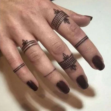Tatouage Ornemental Façon Bague