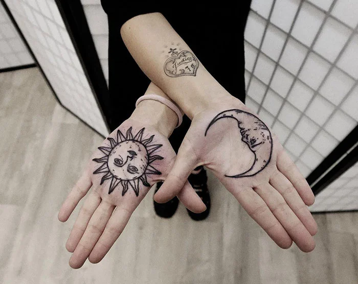 Tatouage Soleil Et Lune