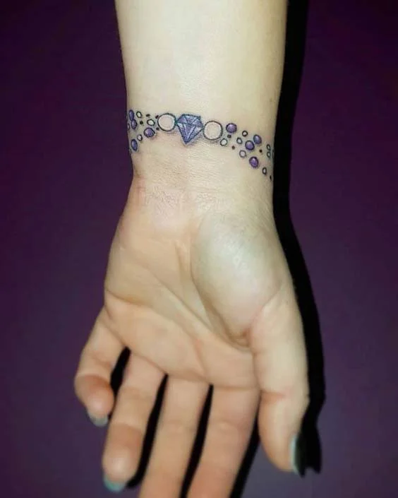 Tatouage Bracelet Avec Perles Et Diamant