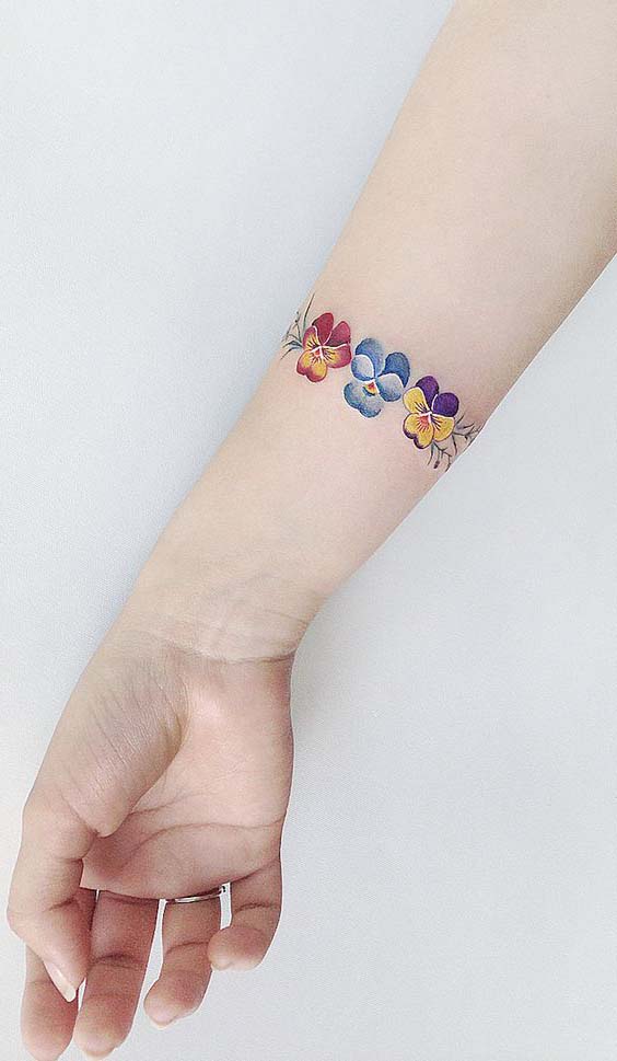 tatouage Bracelet Avec Fleurs Multicolore