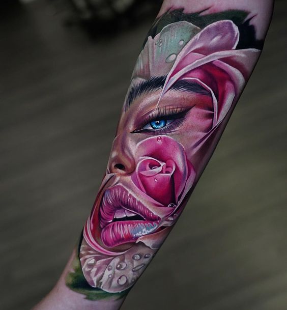 Tatouage visage & fleur