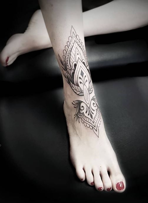  Tatouage Ornemental Au Pied