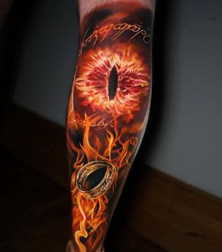 Tatouage flammes rouges