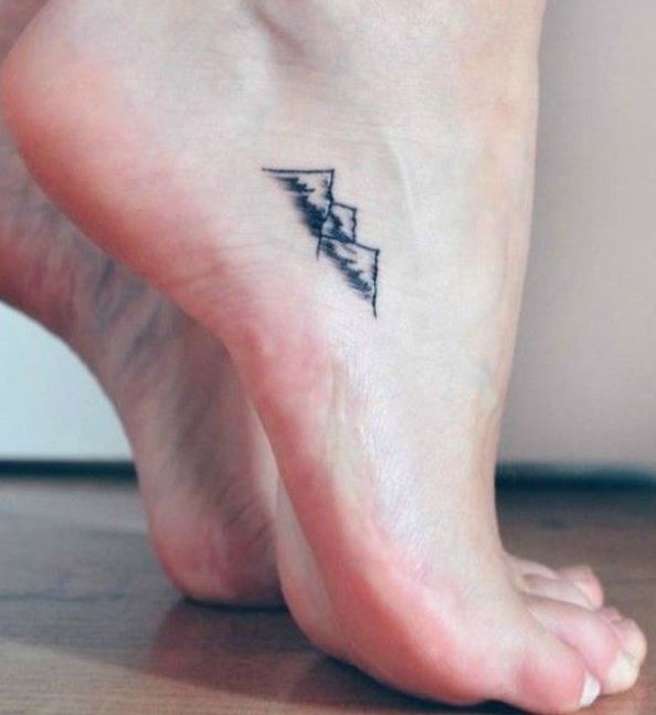 Tatouage montagne