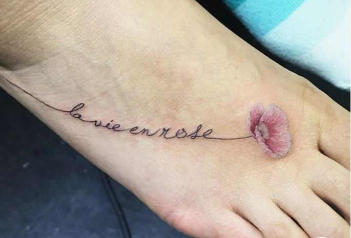 La Vie En Rose Tatouage