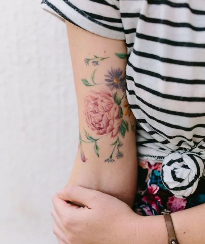 tatouage Rose Type Aquarelle