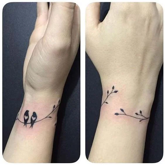 Tatouage Bracelet Avec Oiseaux Sur Une Branche 