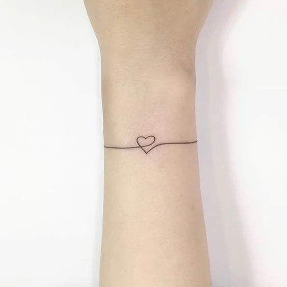 Tatouage Bracelet Avec Coeur