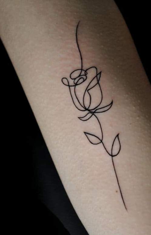 Rose One Line Sur Le Bras