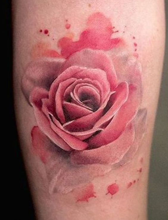 Tatouage Rose Rose Style Aqurelle Sur Le Bras