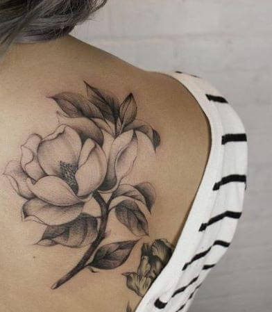 Tatouage Dos Fleur Noir