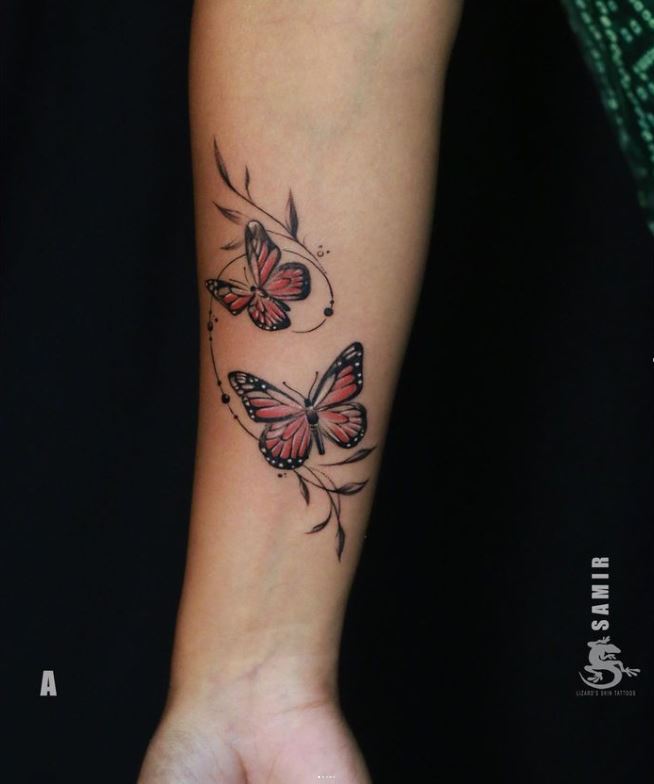 Tatouage Duo De Papillon Sur L'avant Bras 