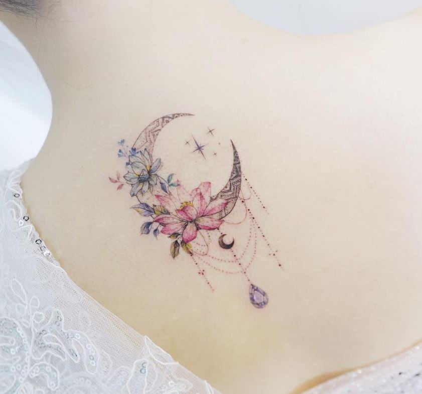 Fleur De Lune Tatouage Dos 