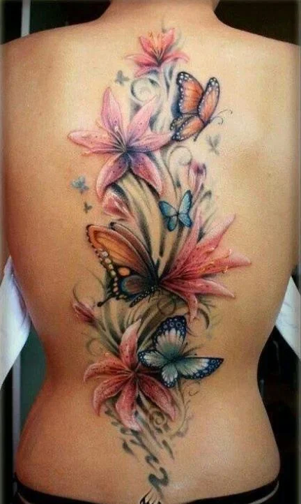 Tatouage Dos Femme Papillon Et Fleur De Lys