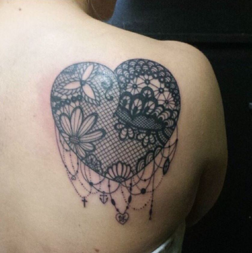 Coeur Floral Dentelle Tatouage Dos