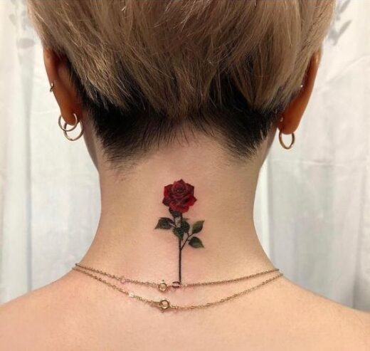tatouage-nuque-femme-les-60-meilleures-id-es-tendance