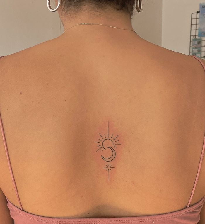 Tatouage Discret Femme Soleil, Lune Et étoile