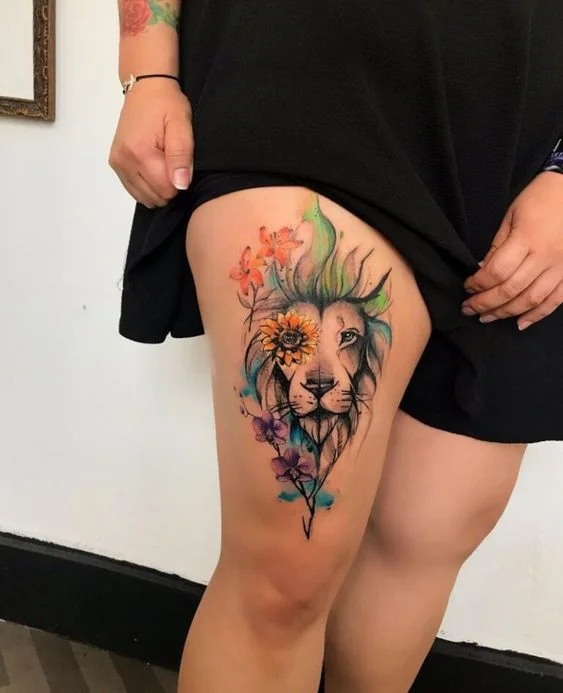 Tatouage Lionne Et 3 Variétés De Fleurs