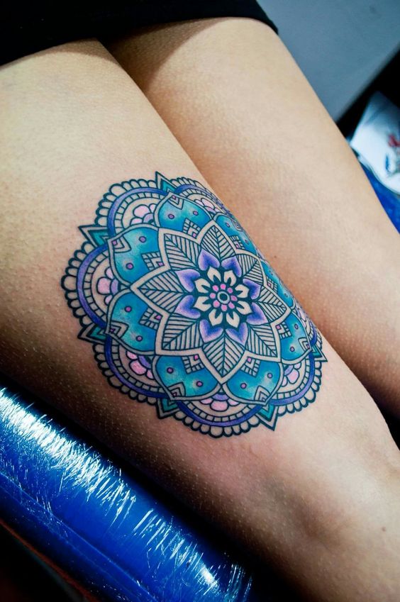 Mandala rosace bleue