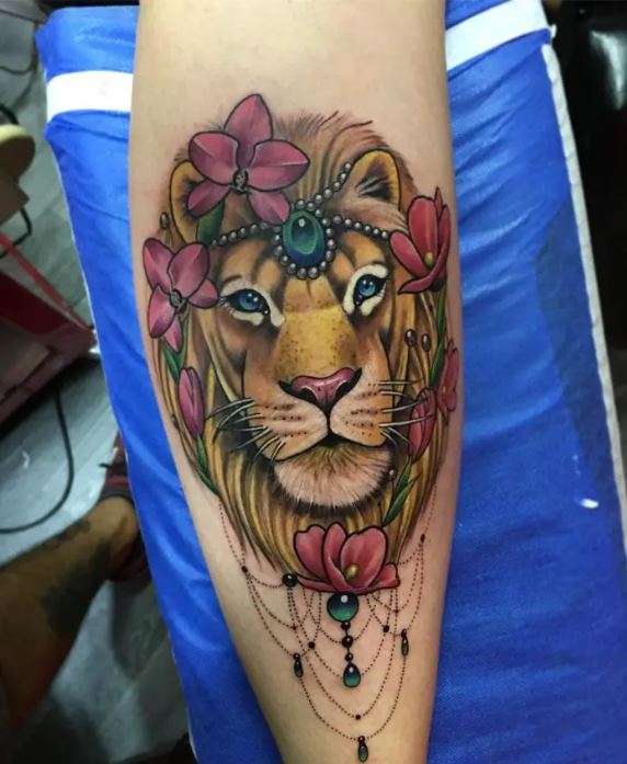 tatouage Lion En Couleur 