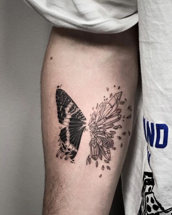 Tatouage Papillon Cristal Sur L'avant Bras 