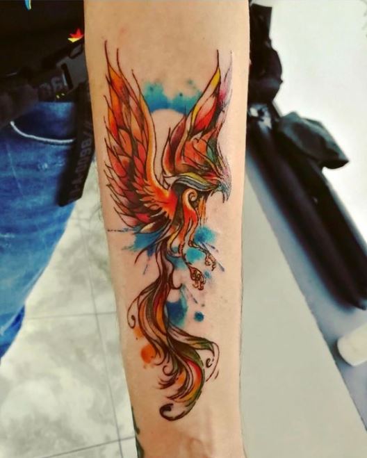 tatouage Phœnix et fresque bleue