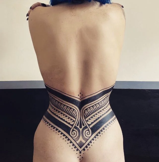 Blacktattoo Bas Du Dos