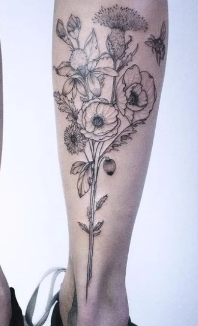 Tatouage Bouquet De Fleur Et Abeille