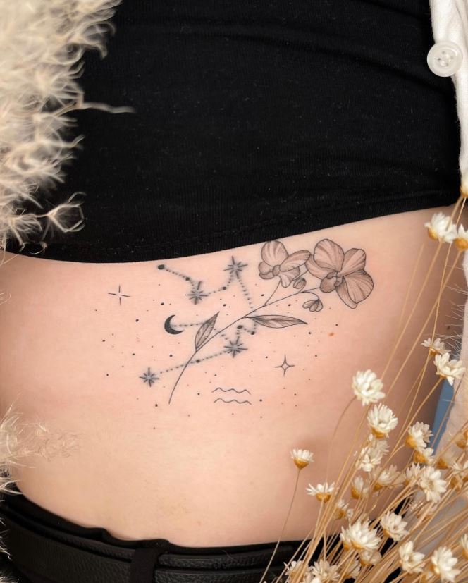 Tatouage Signe Astrologique Verseau Symbolique Floral