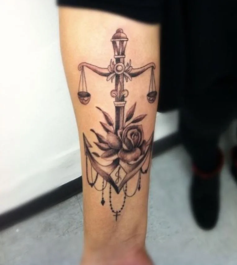 Tatouage Signe Astrologique Balance Ancre Marine