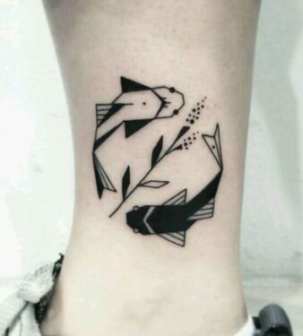 Tatouage Poisson Minimaliste