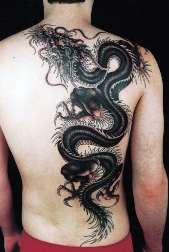 Tatouage Dragon Japonais Noir Sur Le Dos 