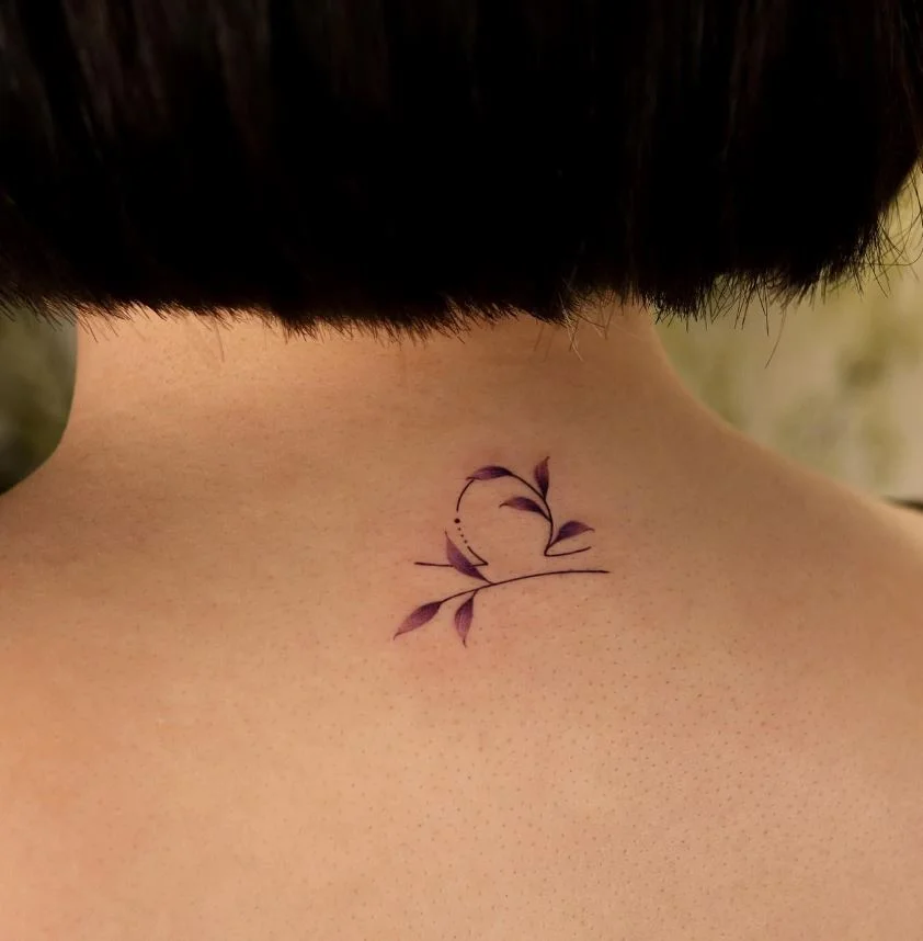 Tatouage Signe Astrologique Balance Symbole Floral Minimaliste 