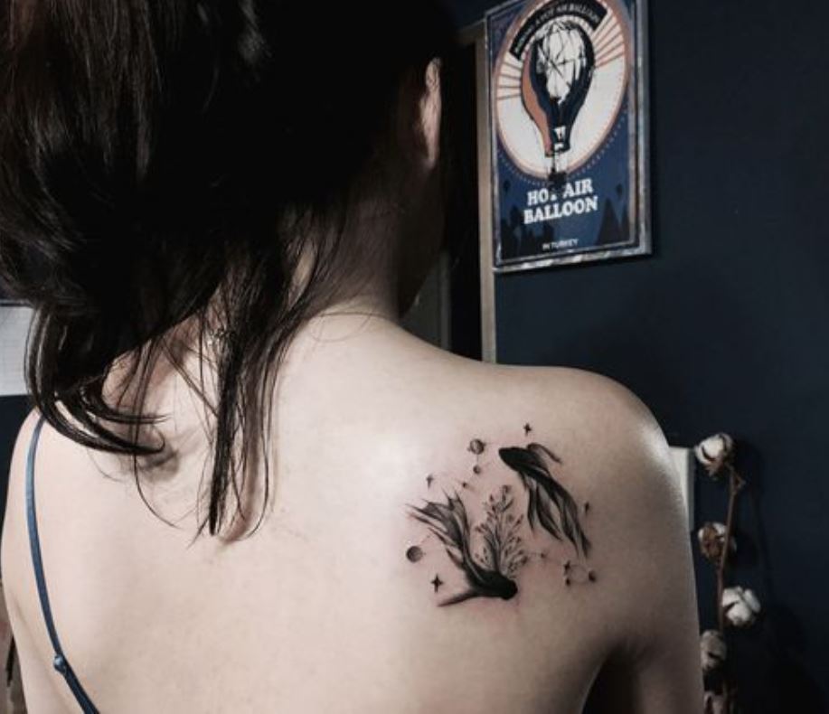 Black tattoo Signe Astrologique Poisson Floral 