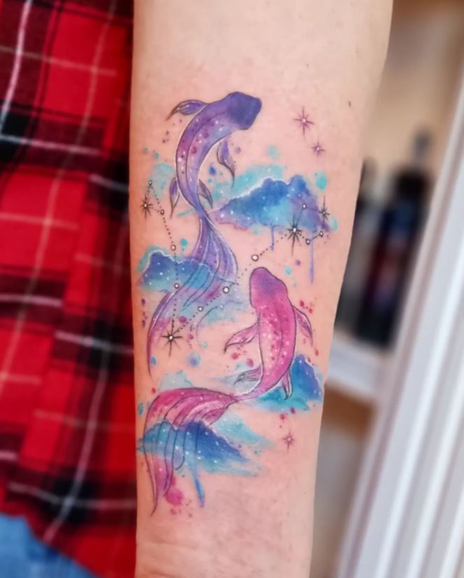 Tatouage Signe Astrologique Poisson Couleur En Eau Bleue 