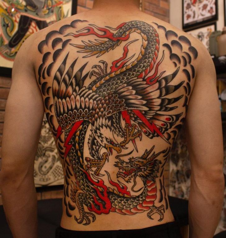 Tatouage Dragon Japonais Et Aigle Sur Le Dos 